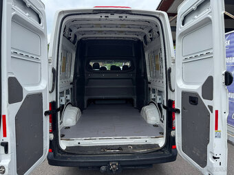 Volkswagen Crafter 2,0 TDI 4motion 7-miest - 9