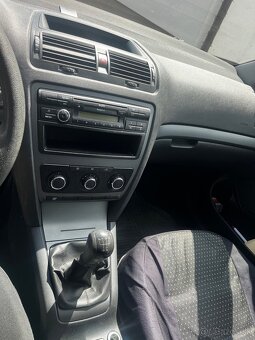 Škoda Octavia 1.6 - 9