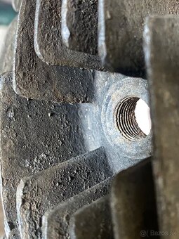 Hlava Jawa perak 250 - 9