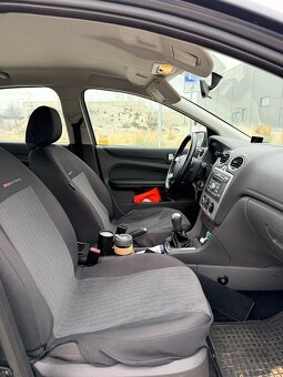 Ford FOCUS 2006 - 9