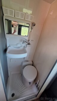 MERCEDES SPRINTER 906 4x4+redukce 2,2CDi 4místa - 9