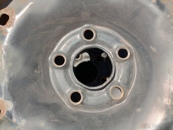 Predam 4ks pneu 165/70/r14 zimne 81TGeneral na diskoch 5x100 - 9