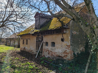 Iba u nás Rodinný dom s veľkým pozemkom na predaj v Šrobáro - 9