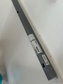 Ikea Asker lista 124cm a 67,5cm dlhá/ 2xpolica/1xdrziak - 9