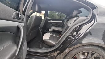 Skoda octavia Sedan 2.0 tdi CR RS - 9