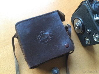 Starožitná filmová kamera EUMIG C3 8mm - 9