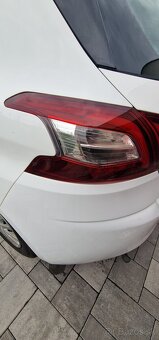 Peugeot 308 1.6 HDi - 9