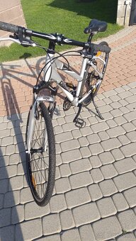 Predám bycikle horský bicykel Kellys a cestný Giant - 9