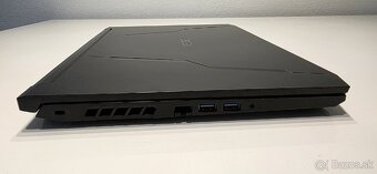 i5 11400H, 64GB Ram, NVME 512GB + 1TB, RTX 3060 - 9