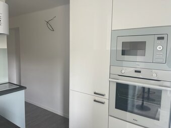 2 izbový byt s predzáhradkou na Vidlicovej ul., v Bratislave - 9