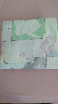 Predám obrusy,uteráky, utierky,látky, návlek na vankúš - 9