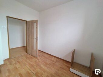 RADO | Dvojizbový byt v meste Holíč - 9