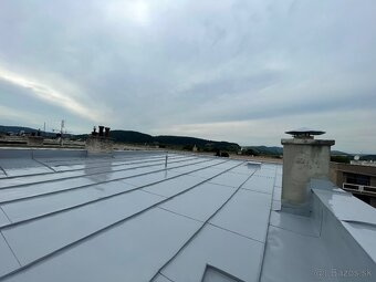 Pieskovanie dreva kamena betonu tehly, Cela SR - 9