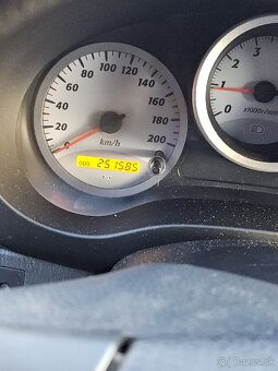 Toyota RAV4 2.0 D-4D 85KW - 9