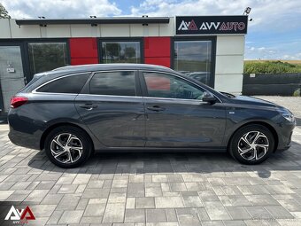 Hyundai i30 CW 1.5 T-GDi mHEV iMT Family, 130 540km, SR - 9