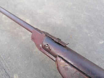 Predám vzduchovka Slavia 620 - 9