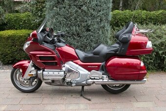 Na Dovoz Honda GL 1800 - 9