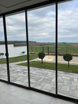 Luxusná vila (200 m2) na prenájom - 9