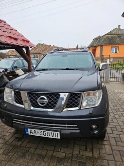 Predam Nissan Navara 2.5  manual 126 kw - 9