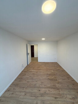 Prenájom bytu v Žiari nad Hronom - 9