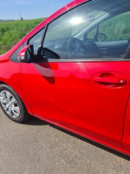 Toyota yaris - 9