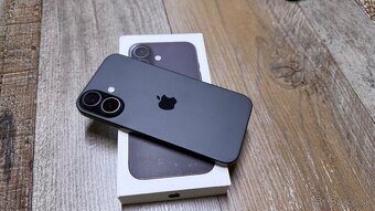 Vymenim iPhone 16 256gb - Alza - 100% bateria - 16 cyklov - 9