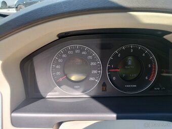 Volvo XC70 XC 70 D5 AWD Momentum - 9