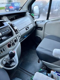 Opel Vivaro - 9