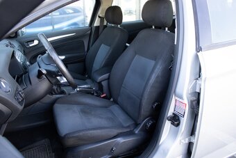 Ford Mondeo Combi 1.6 92 kW z roku 2008 - 9