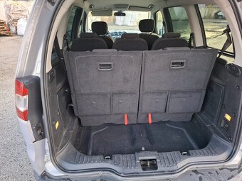 Ford Galaxy 2.0 TDCi, 7-miestny, automat – 3500 € - 9