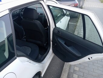 Škoda Fabia combi 1,2htp 12v - 9