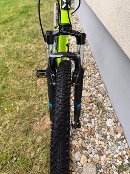 Krásny Rockrider ST100 26” ako nový + svetlá + zámok - 9