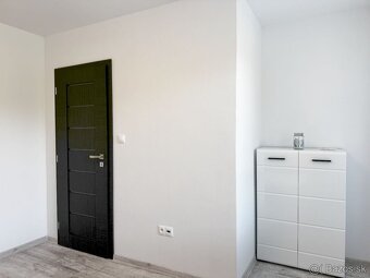 na prenájom veľkometrážny 3 izbový byt Prievidza - 9