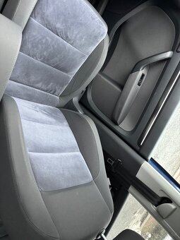 Volkswagen Touran 2.0tdi , 125kw - 9