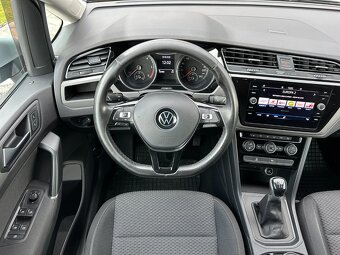 Volkswagen Touran 2.0 TDi - 9
