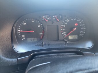 VOLKSWAGEN GOLF 1.9TDI - 9