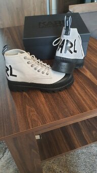 Karl Lagerfeld č.37 - 9