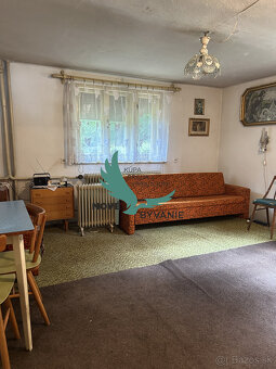 Priestranný rodinný dom s veľkou záhradou - Lopej - 9