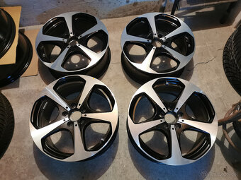 Mercedes C (W205) - orig. 18" alu dvojrozmer so snímačmi - 9