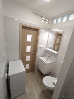 1-izbový zrekonštruovaný, plne zariadený byt s balkónom - 9