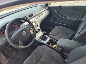 Volkswagen Passat - 9
