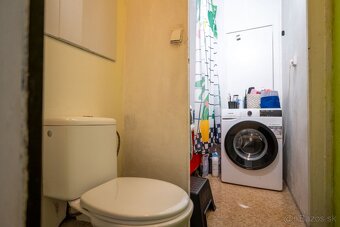 2 IZBOVÝ BYT 65m² S BALKÓNOM na HLINY 8 - 9