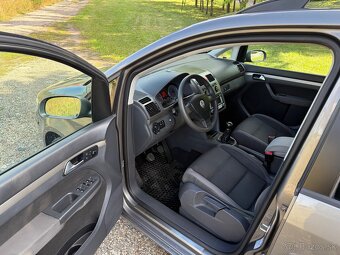 Volkswagen Touran 1.9 TDi 7-miestne Facelift - 9