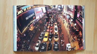 Gumball 3000 - 20 YEARS ON THE ROAD - (veľký formát) - 9