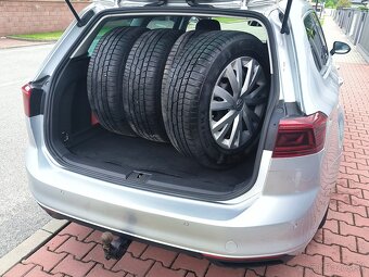 Passat Variant 2.0 TDI 110kW 6° MP,2020,VRTUAL,KAMERA,MATRIX - 9