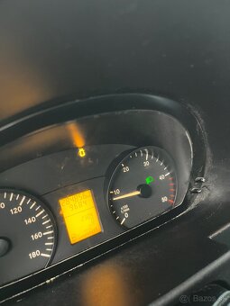 Mercedes-Benz Sprinter - 9