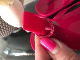 MICHAEL KORS originál fuksia sandálky 38 - 9