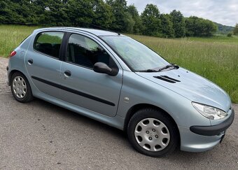 Peugeot 206 1.1 benzín 44kw - 9