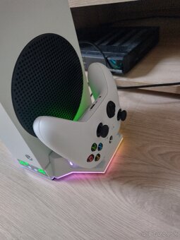 Predám Xbox series S - 9