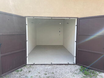 Predam garaz v Novakoch - 9